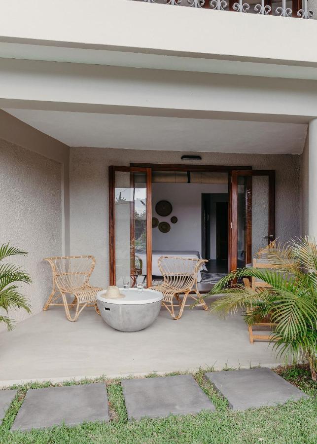 Boutik Le Morne Holiday Apartments Le Morne Brabant Exterior photo